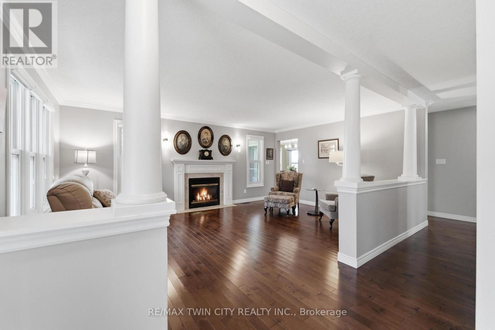 15 SHEPHARD PLACE - Image 10