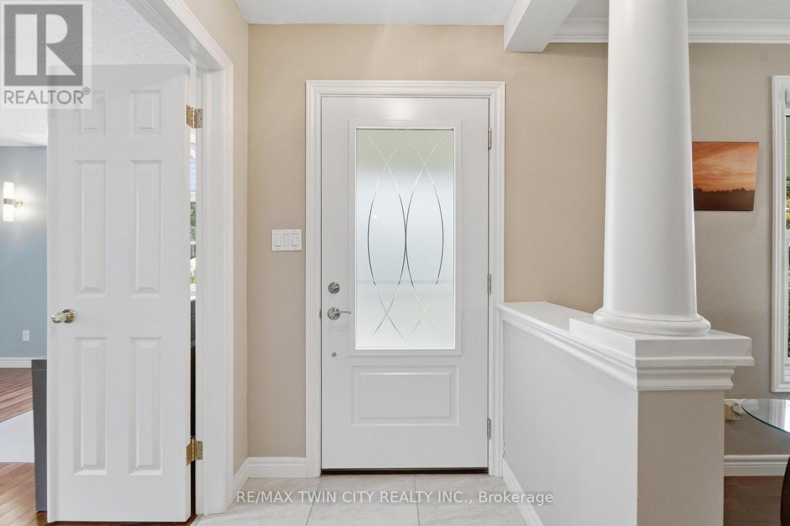 15 SHEPHARD PLACE - Image 8