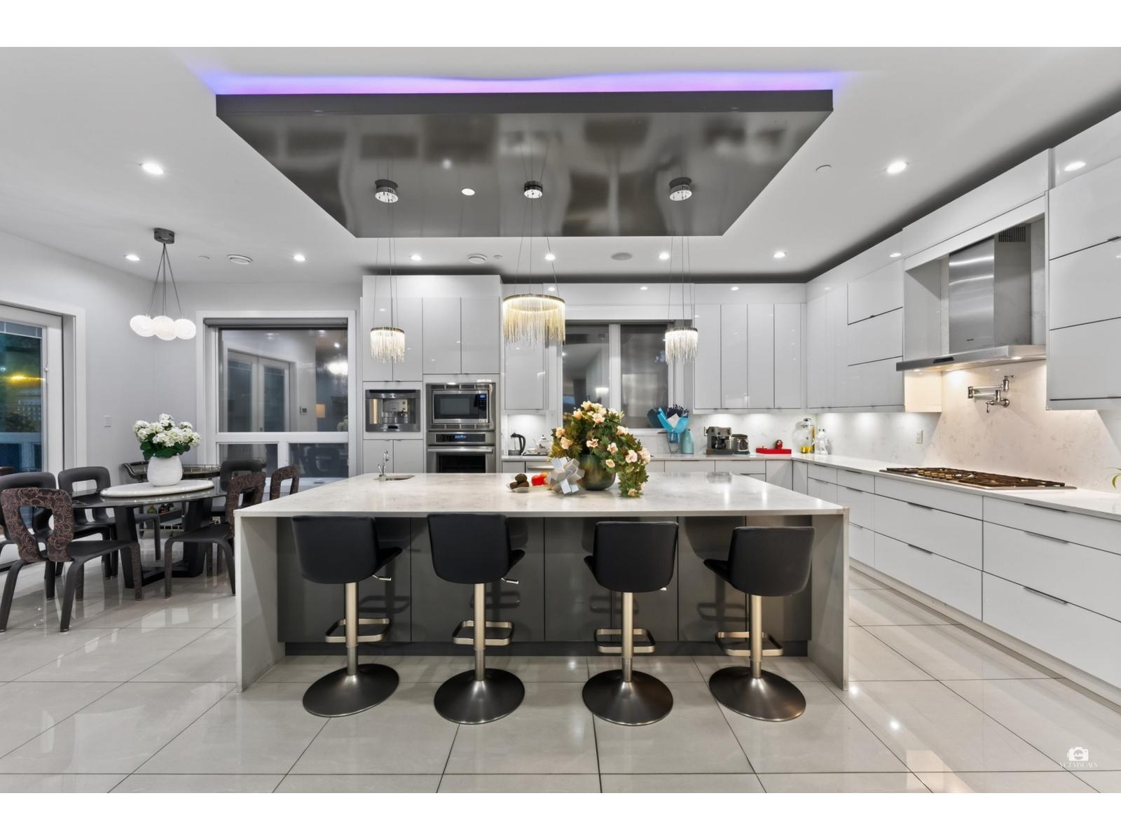 15881 BUENA VISTA AVENUE, White Rock