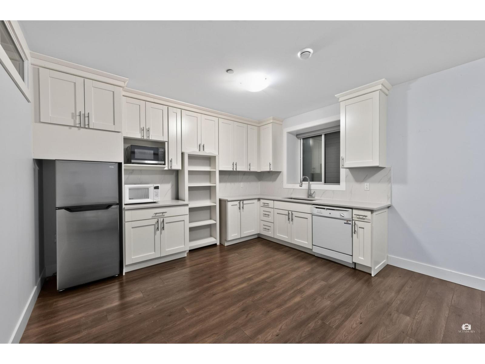 15881 BUENA VISTA AVENUE, White Rock