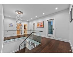 15881 Buena Vista Avenue, White Rock, BC V4B2A2 Photo 12