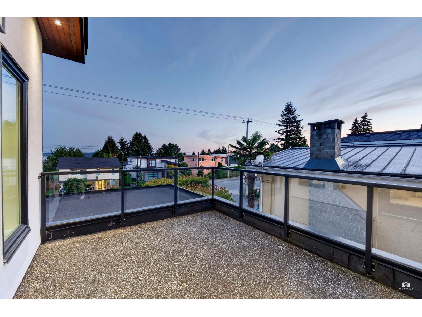 15881 BUENA VISTA AVENUE, White Rock