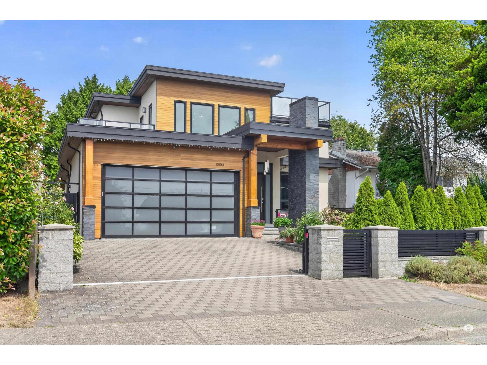 15881 BUENA VISTA AVENUE, White Rock