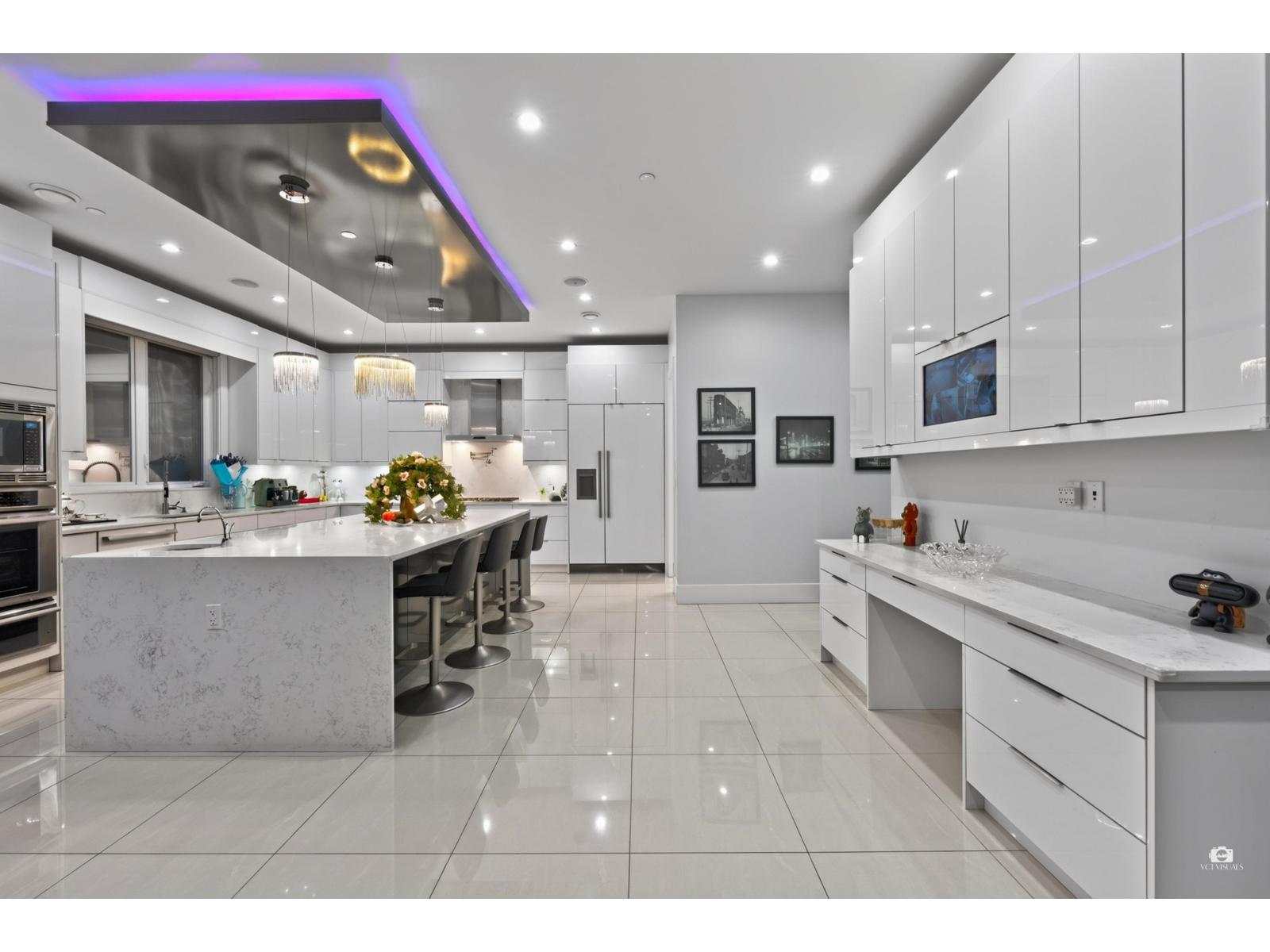 15881 BUENA VISTA AVENUE, White Rock