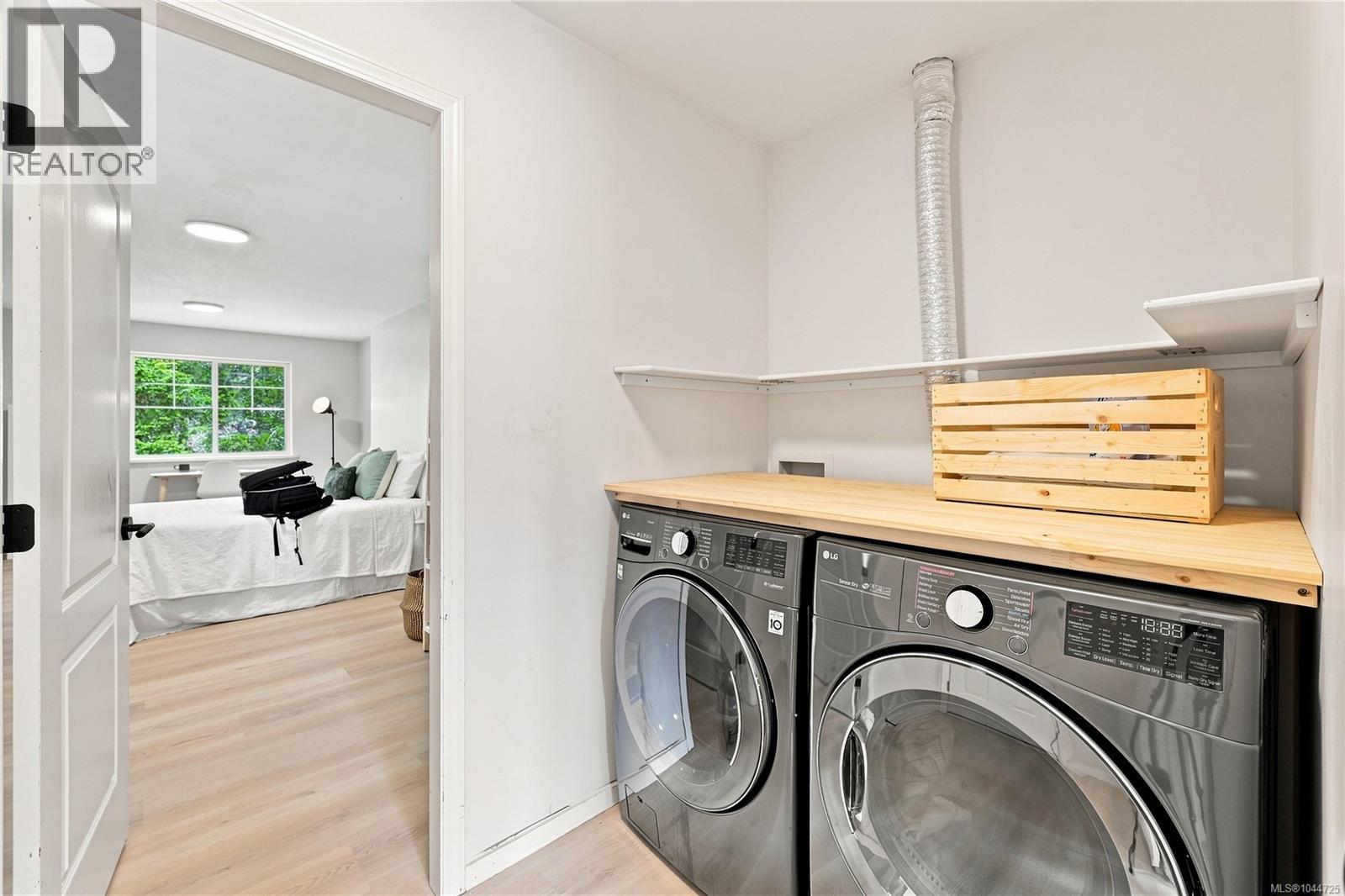 D 7806 Dalrae Pl, Sooke