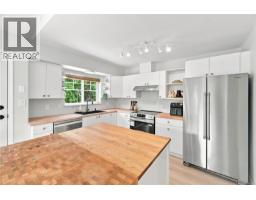 Primary Bedroom - D 7806 Dalrae Pl, Sooke, BC V9Z0R1 Photo 11