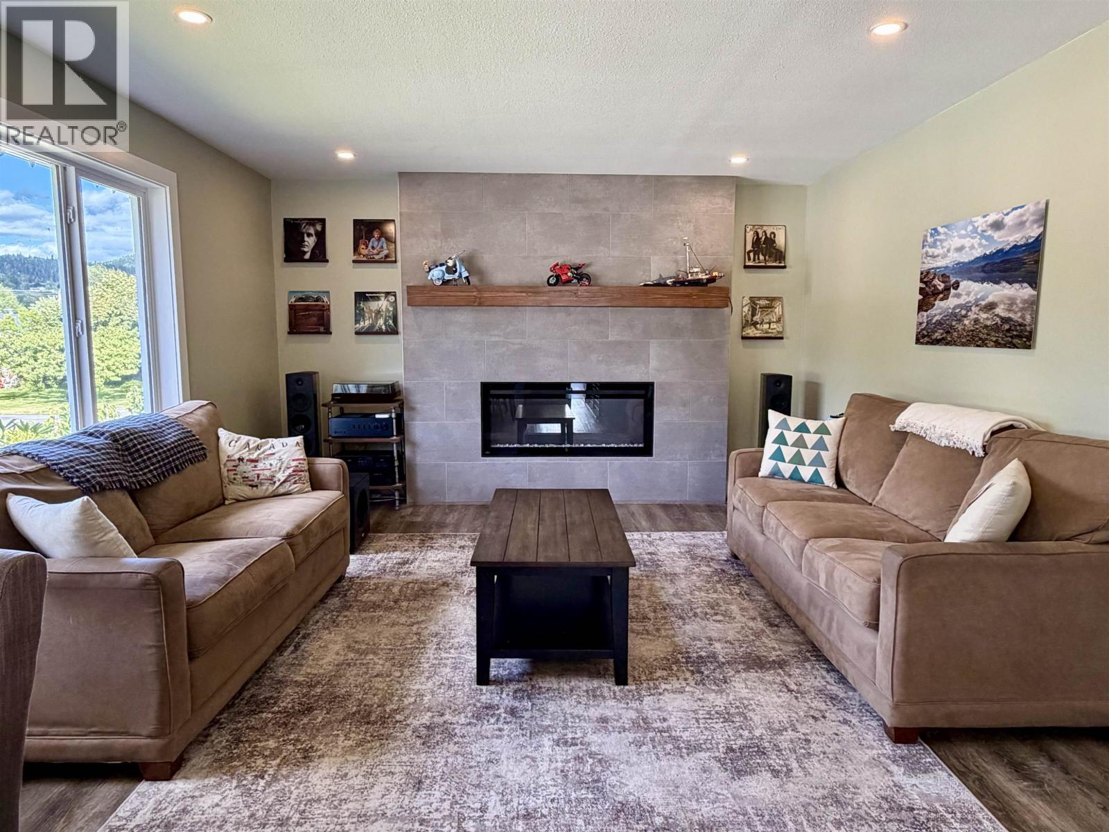 4907 LABELLE AVENUE - 11