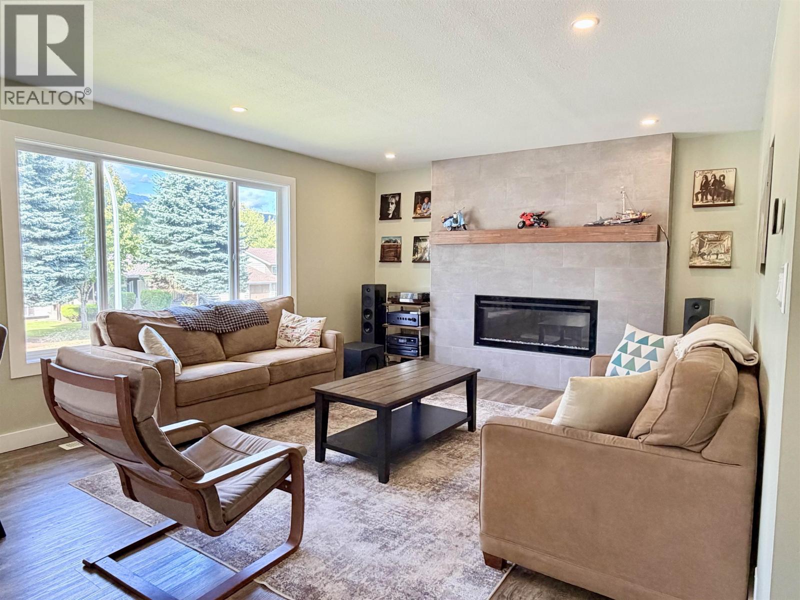 4907 LABELLE AVENUE - 12