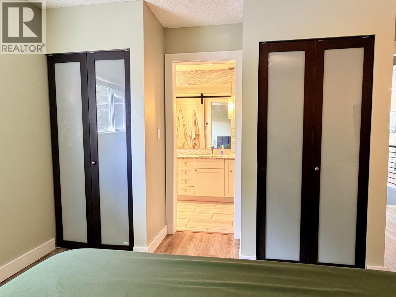4907 LABELLE AVENUE - 15