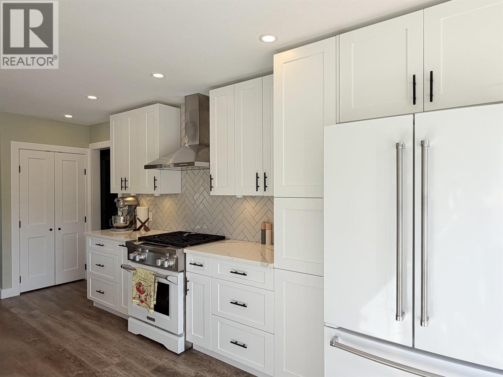 4907 LABELLE AVENUE - Image 7