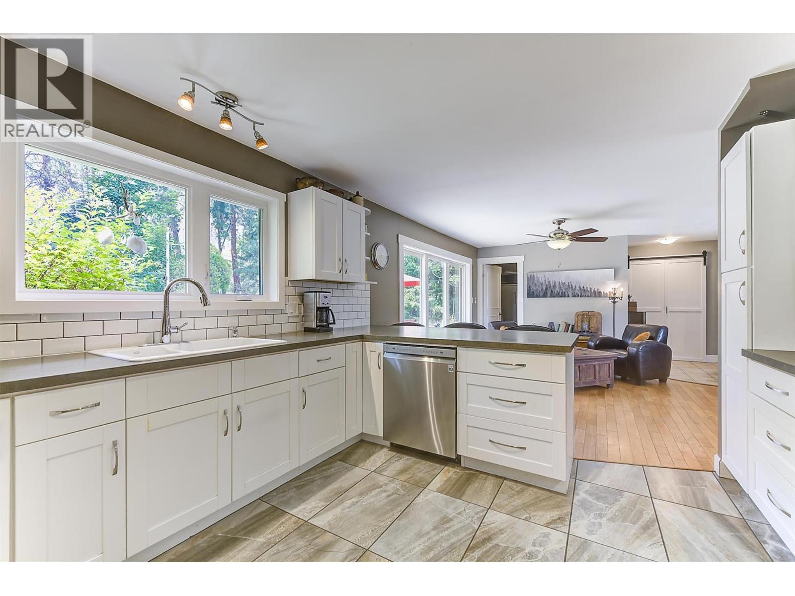 12692 Ponderosa Drive - Image 15