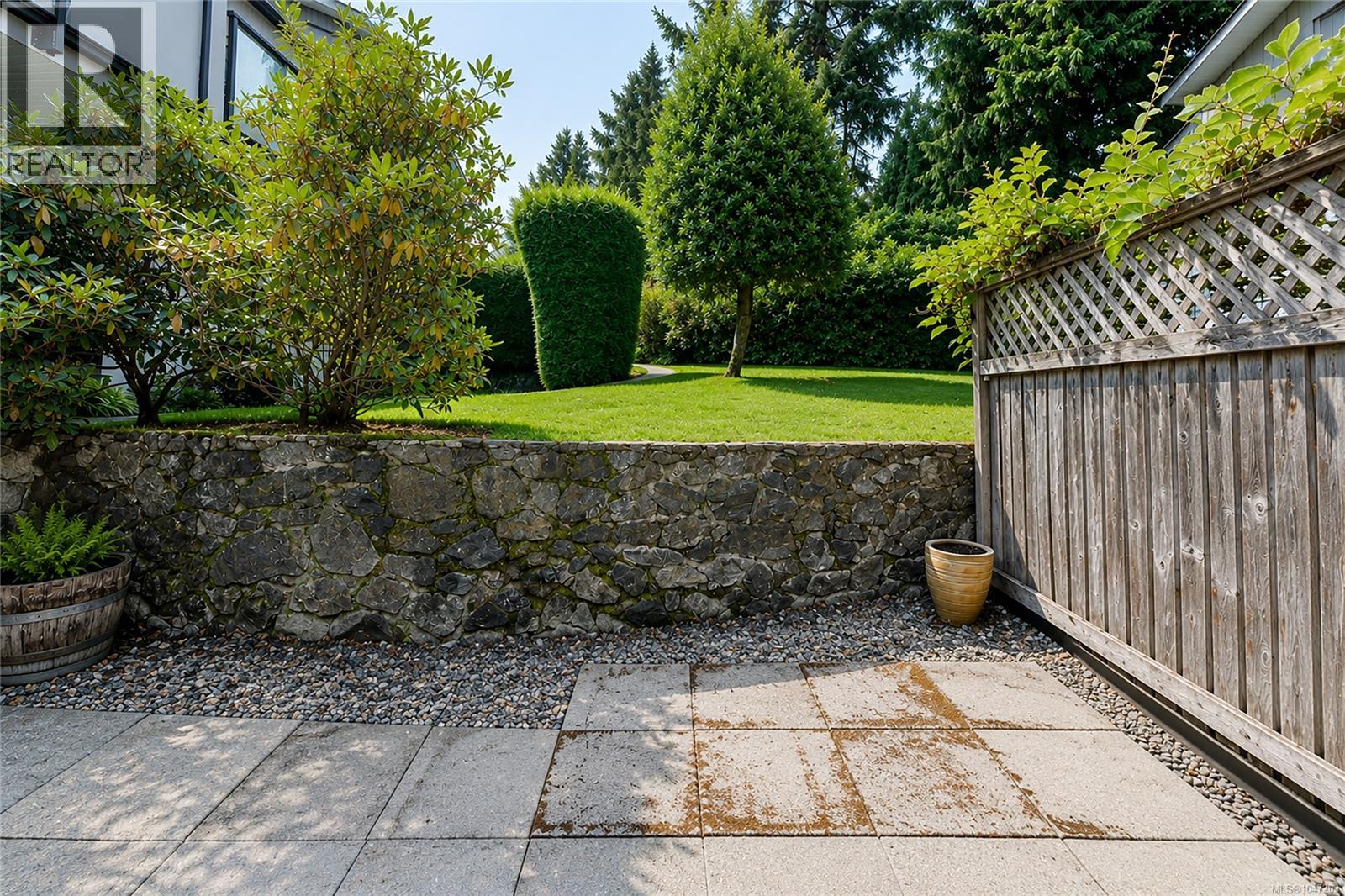 13 3230 Rutledge St, Saanich