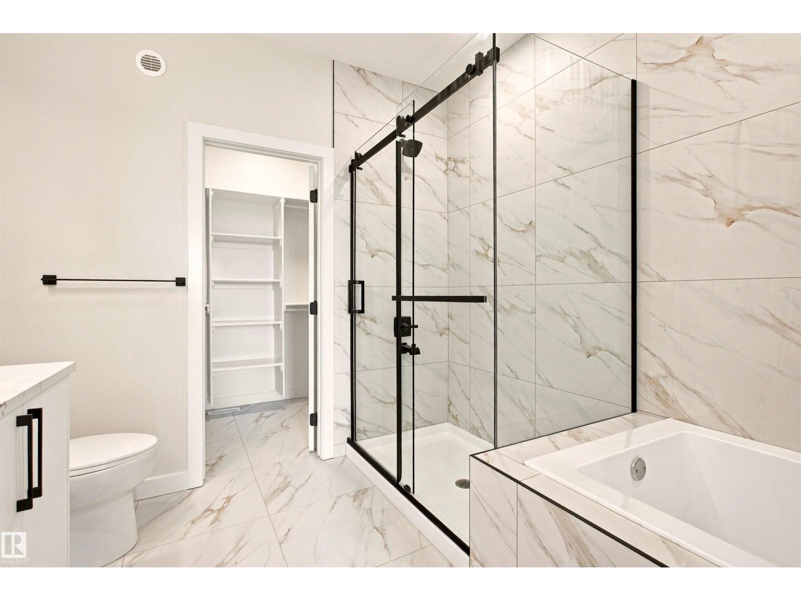 10462 104 ST - 25