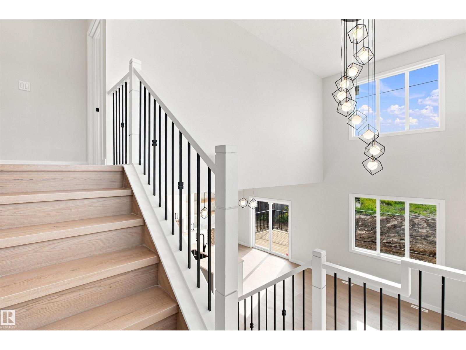 10462 104 ST - 17