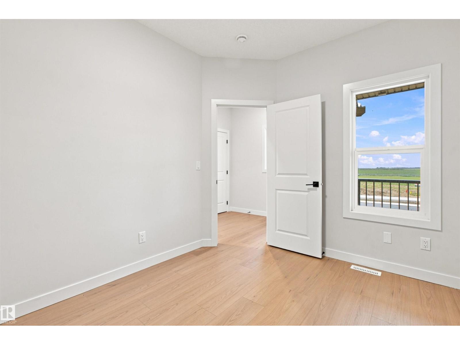 10462 104 ST - Image 7