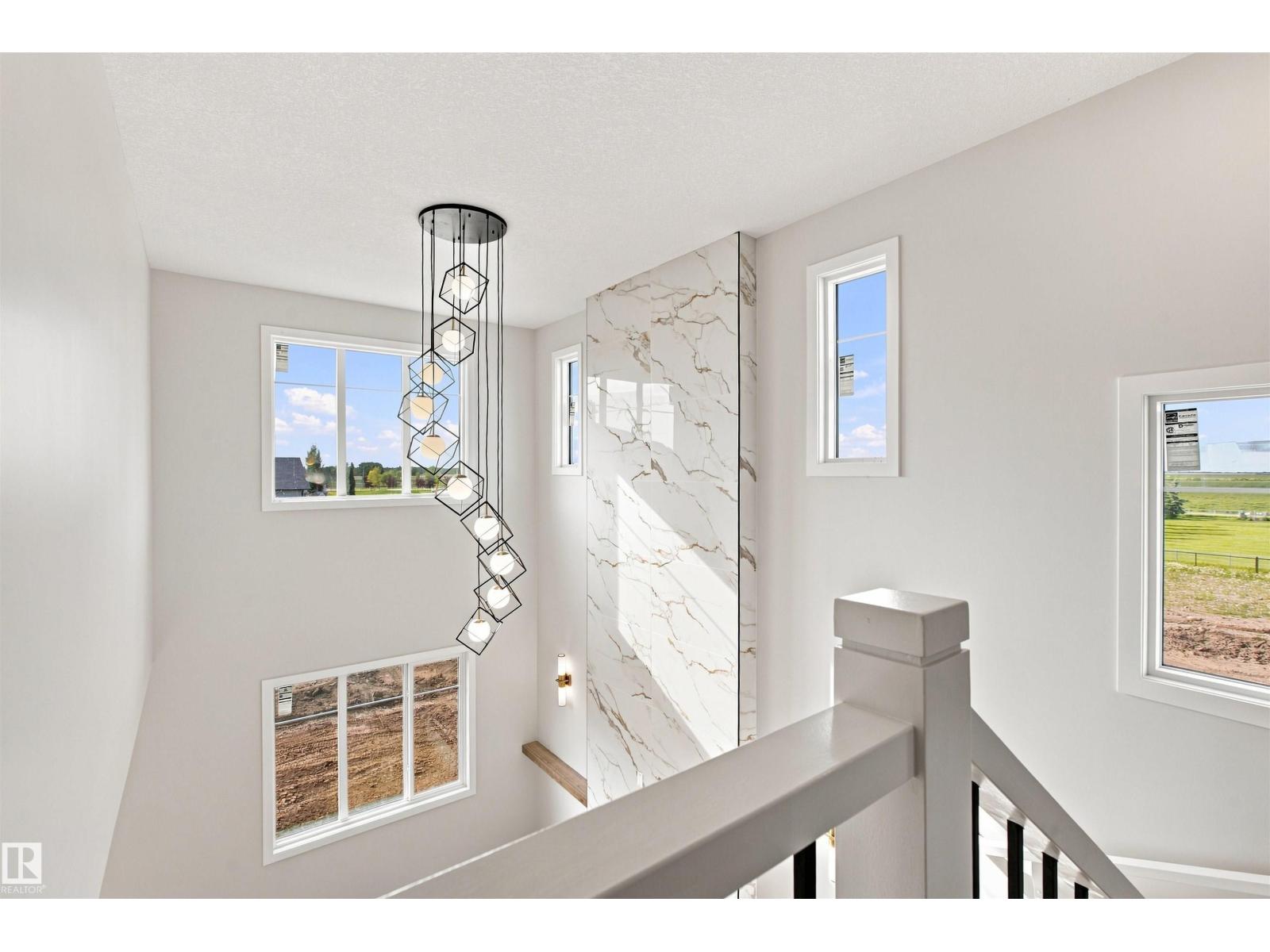 10462 104 ST - 34