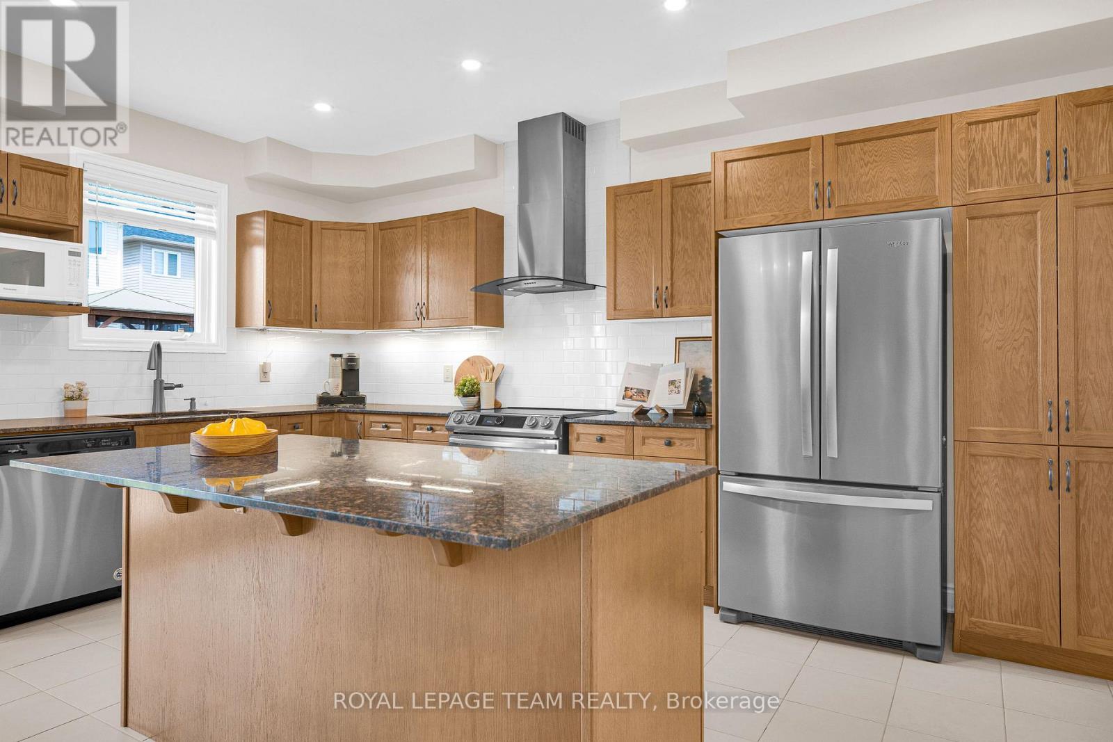 607 PARADE DRIVE - Image 10