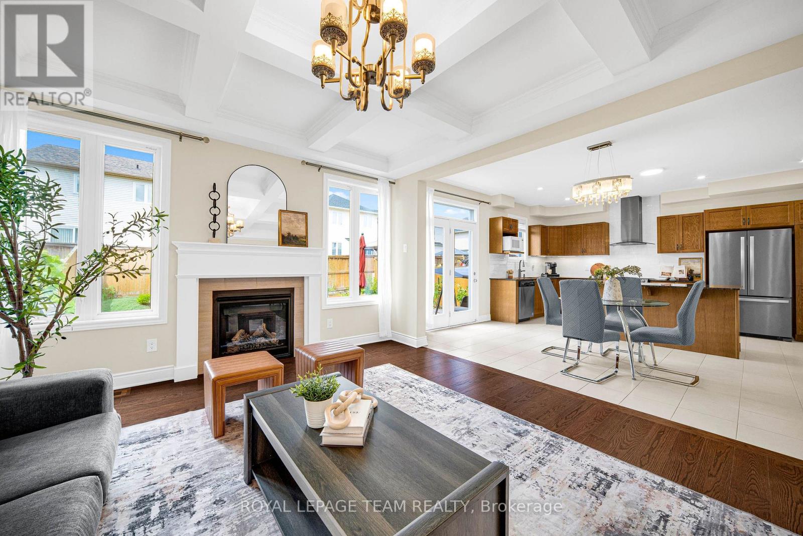 607 PARADE DRIVE - Image 21