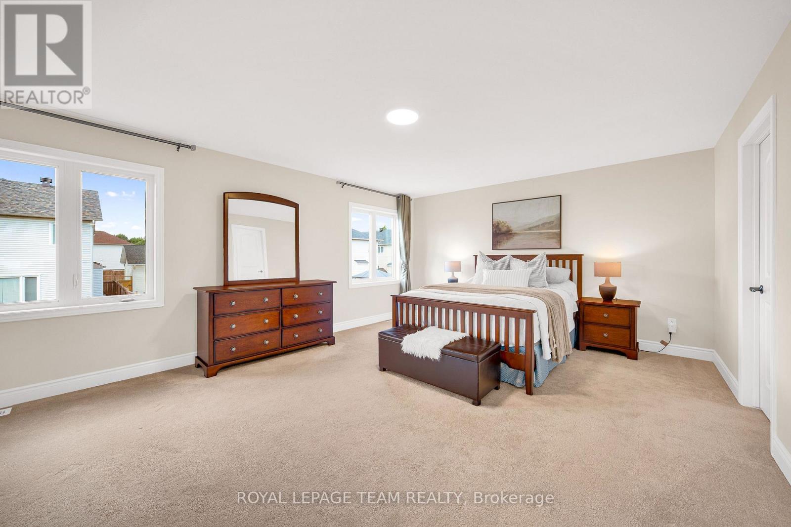 607 PARADE DRIVE - Image 27