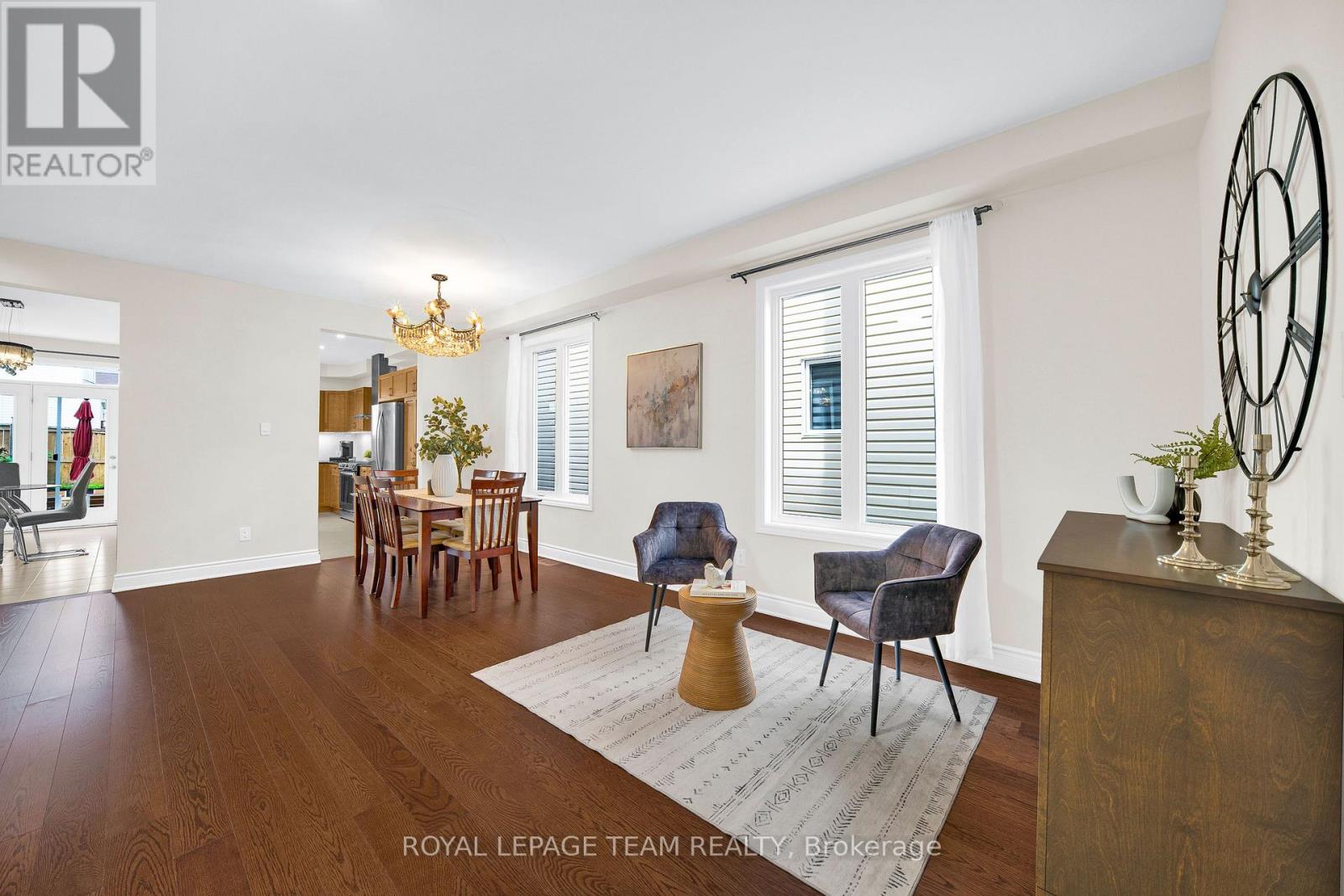 607 PARADE DRIVE - 5