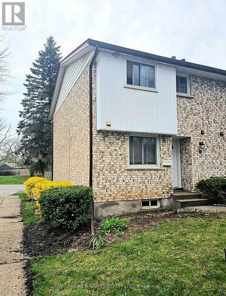 #1 5815 SWAYZE DRIVE - 2