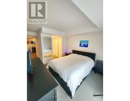 7 - 106 Varna Drive, Toronto, ON M6A0C8 Photo 11