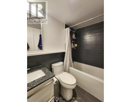 7 - 106 Varna Drive, Toronto, ON M6A0C8 Photo 8