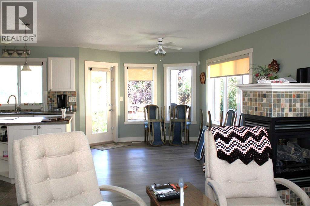 128 12 Ave NE - Image 11