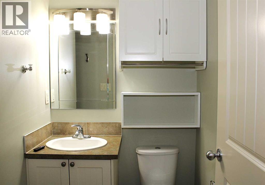 128 12 Ave NE - Image 27