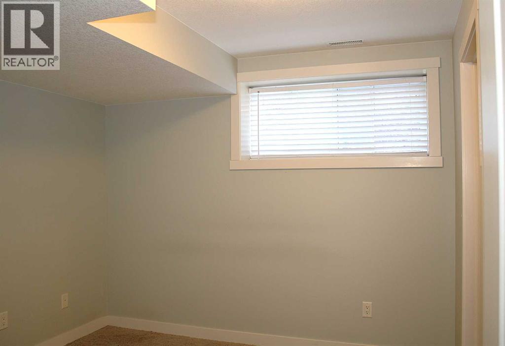 128 12 Ave NE - Image 28