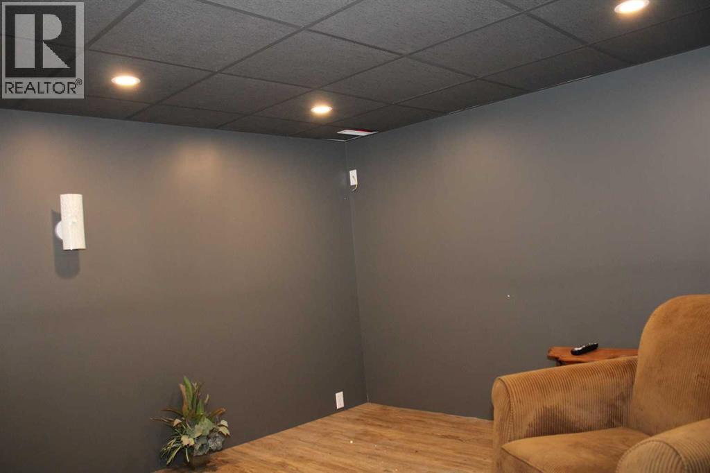 128 12 Ave NE - Image 33