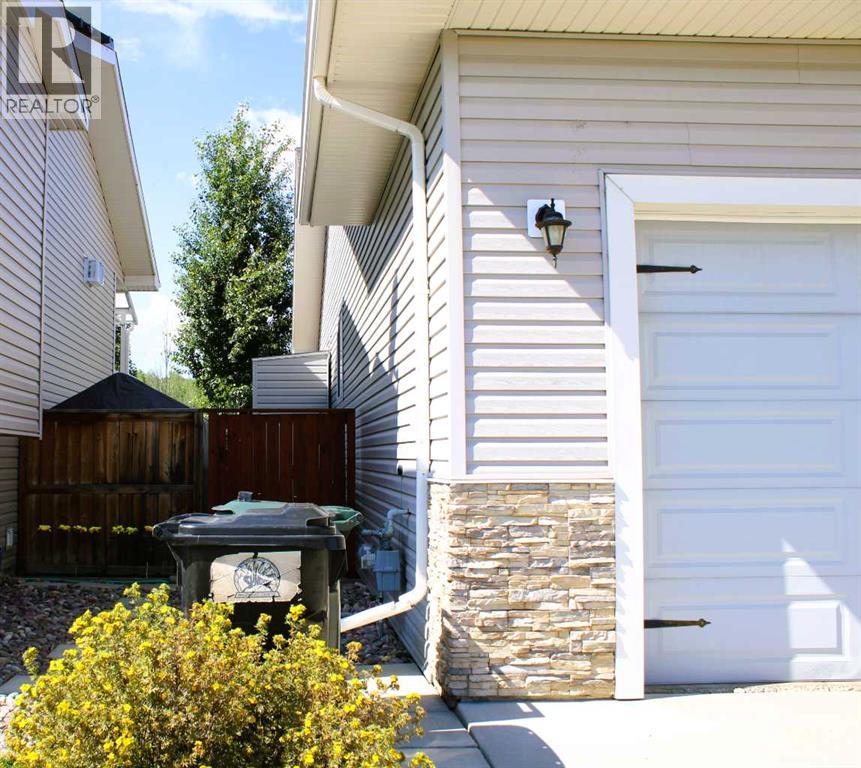 128 12 Ave NE - 50
