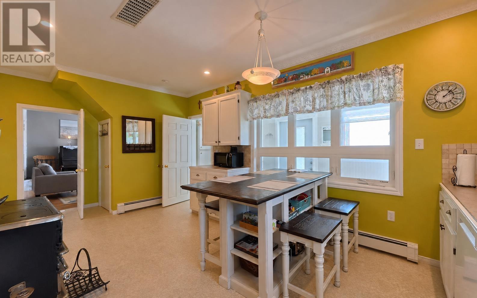 403 CLERMONT Road - Image 10