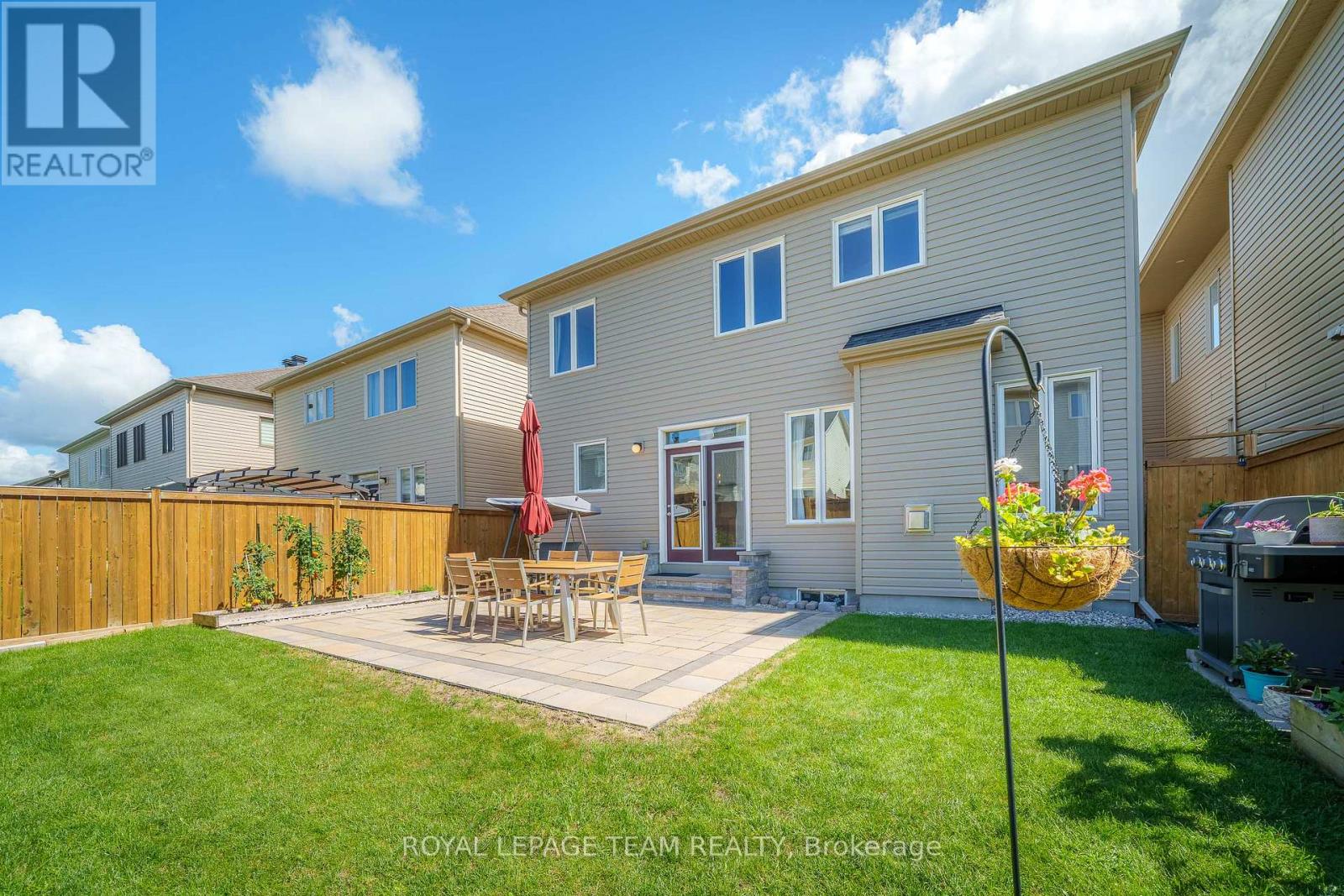 607 PARADE DRIVE - 42