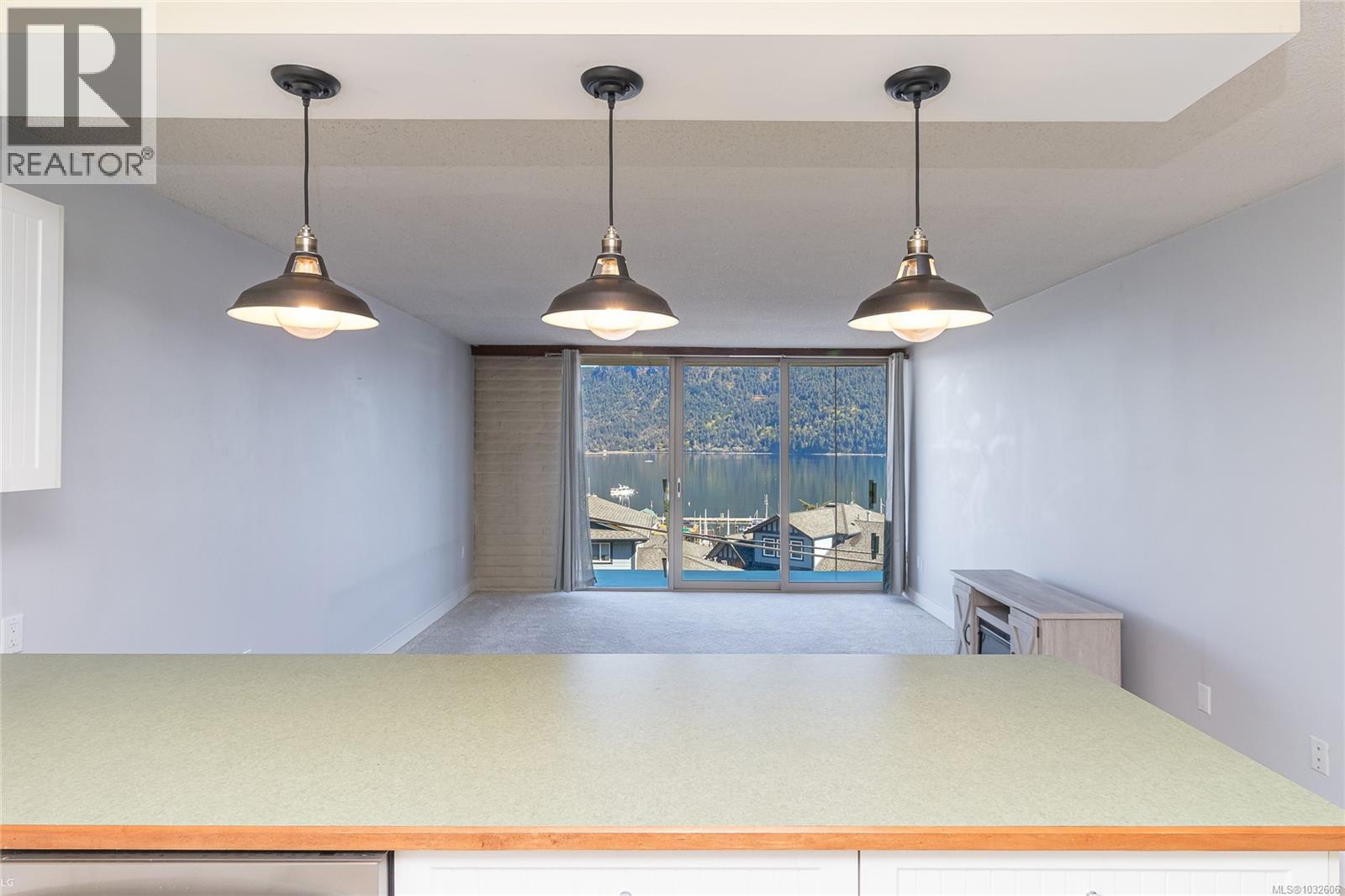 204 1715 Pritchard St, Cowichan Bay