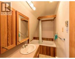 3pc Bathroom - 851 Keremeos Bypass Road, Keremeos, BC V0X1N1 Photo 13