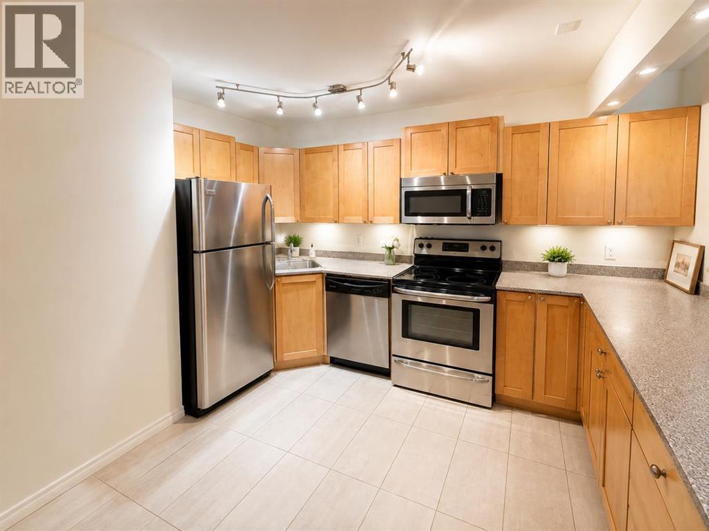 #10 210 25 Avenue SW - 4