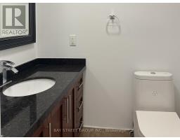 Bathroom - 32 Perthshire Street, Toronto, ON M1V3A9 Photo 8