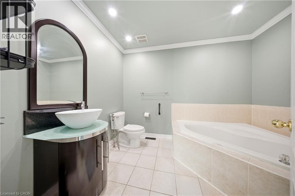 6 PURPLE FINCH Court - 32