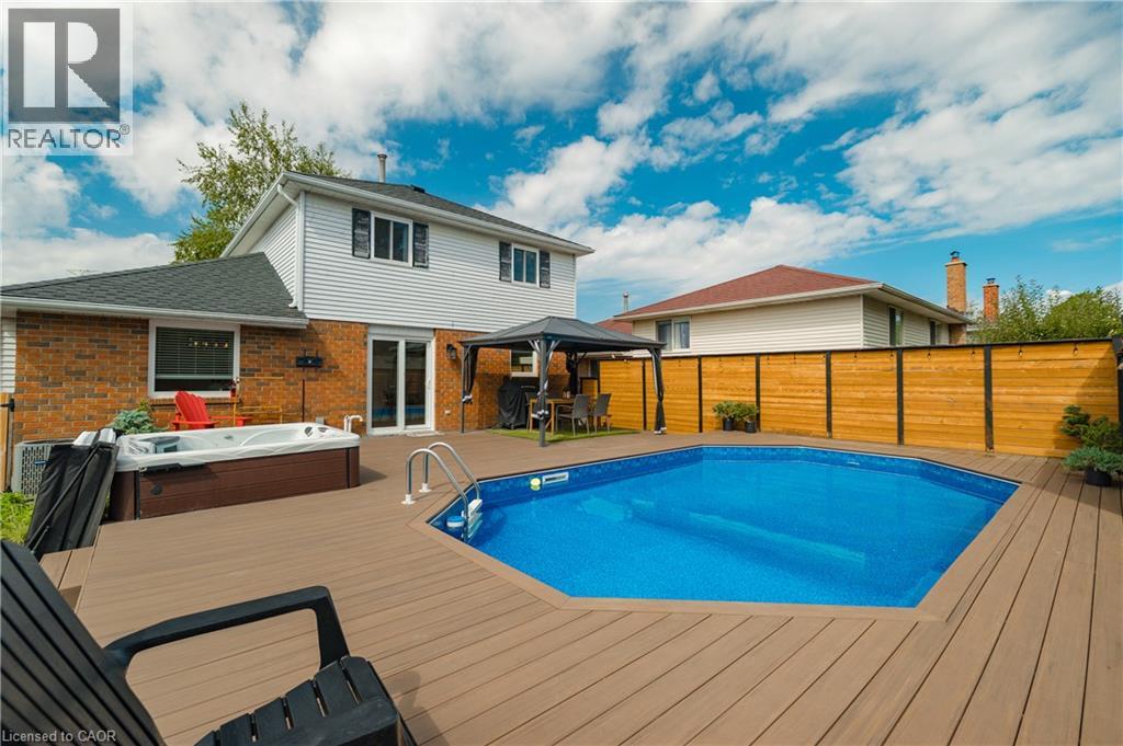 22 DRIFTWOOD Drive — photo 2