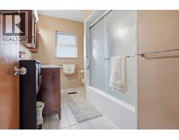 9645 David Drive, Burnaby, BC V3J1H2 Photo 16