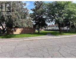 1352 Foxwell Street, Ottawa, ON K1B5J2 Photo 6