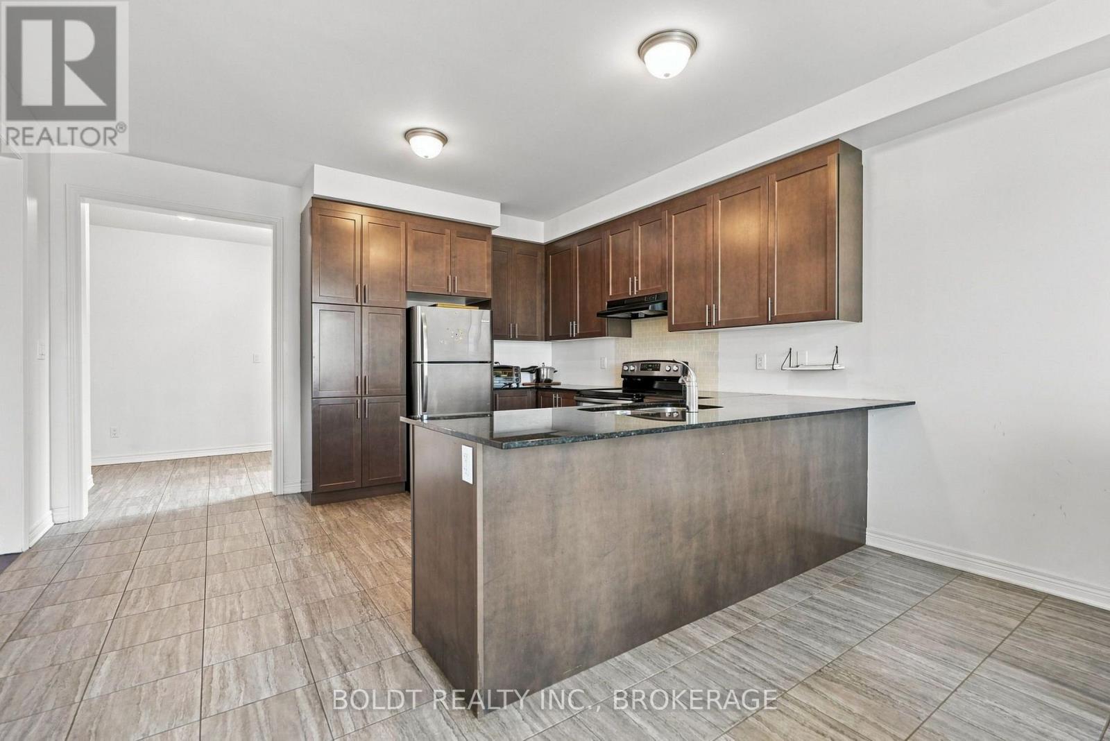 85 HOMESTEAD WAY - Image 12