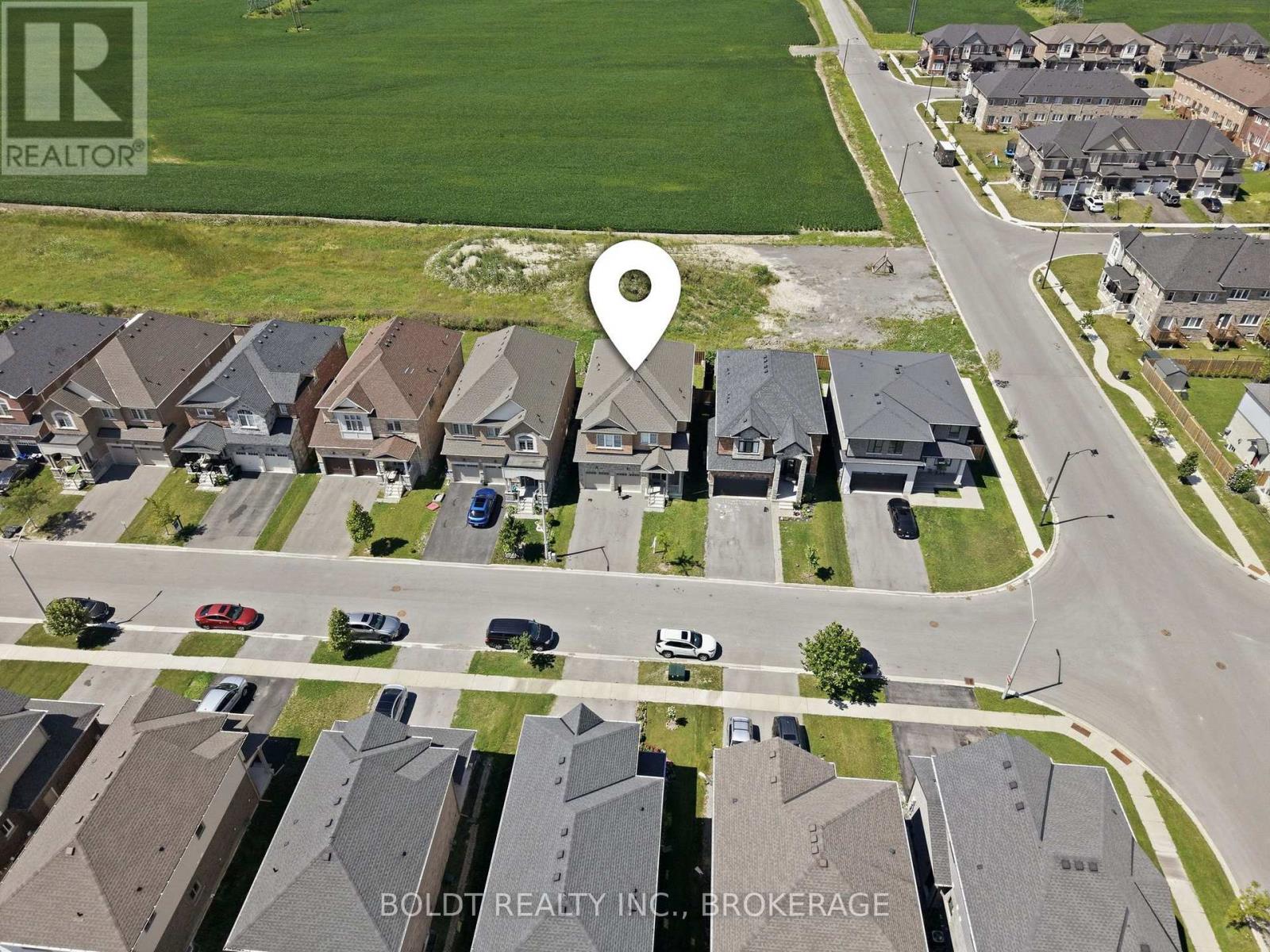 85 HOMESTEAD WAY - Image 42