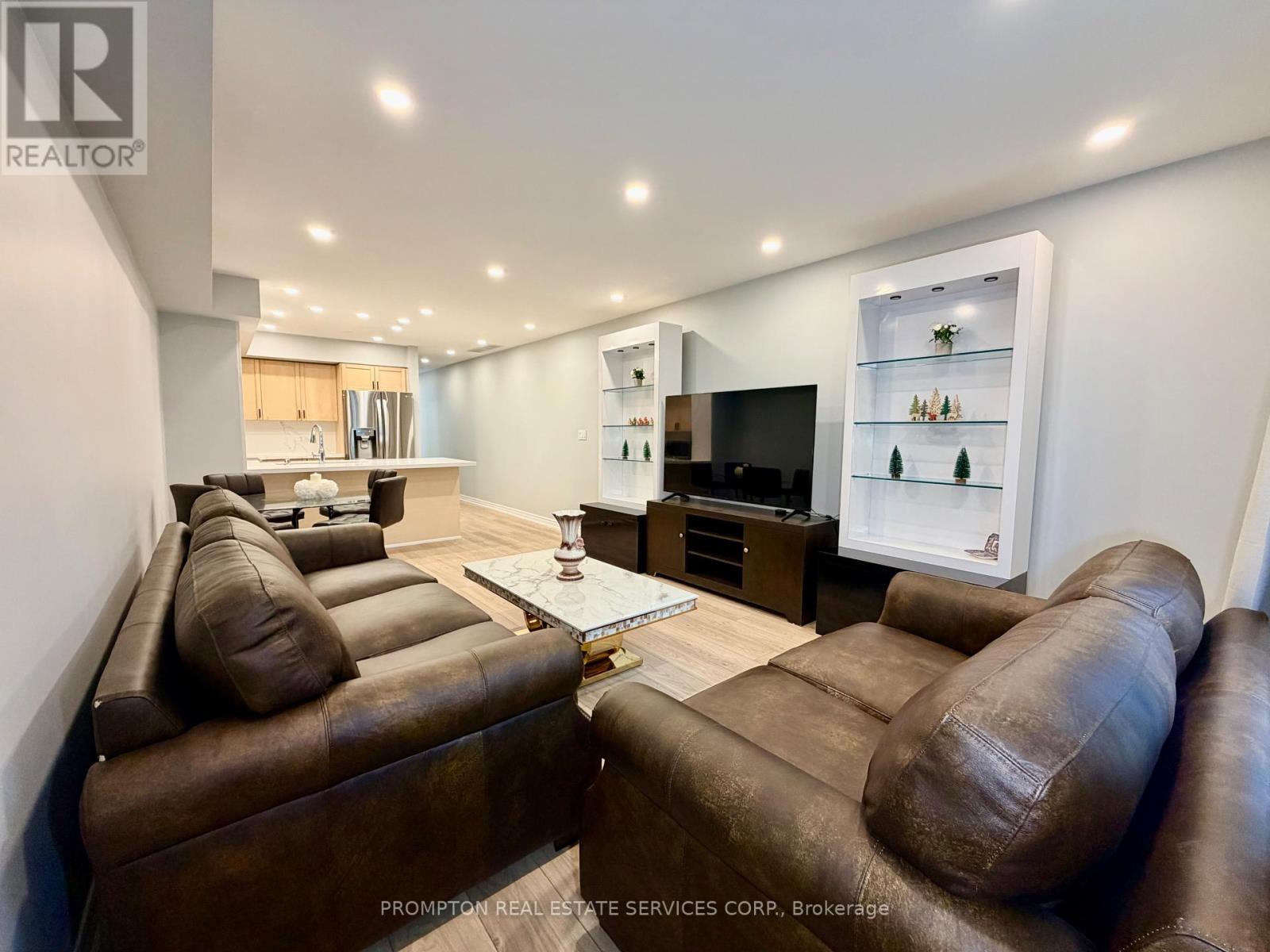 285 ANTIBES Unit 11 photo 3