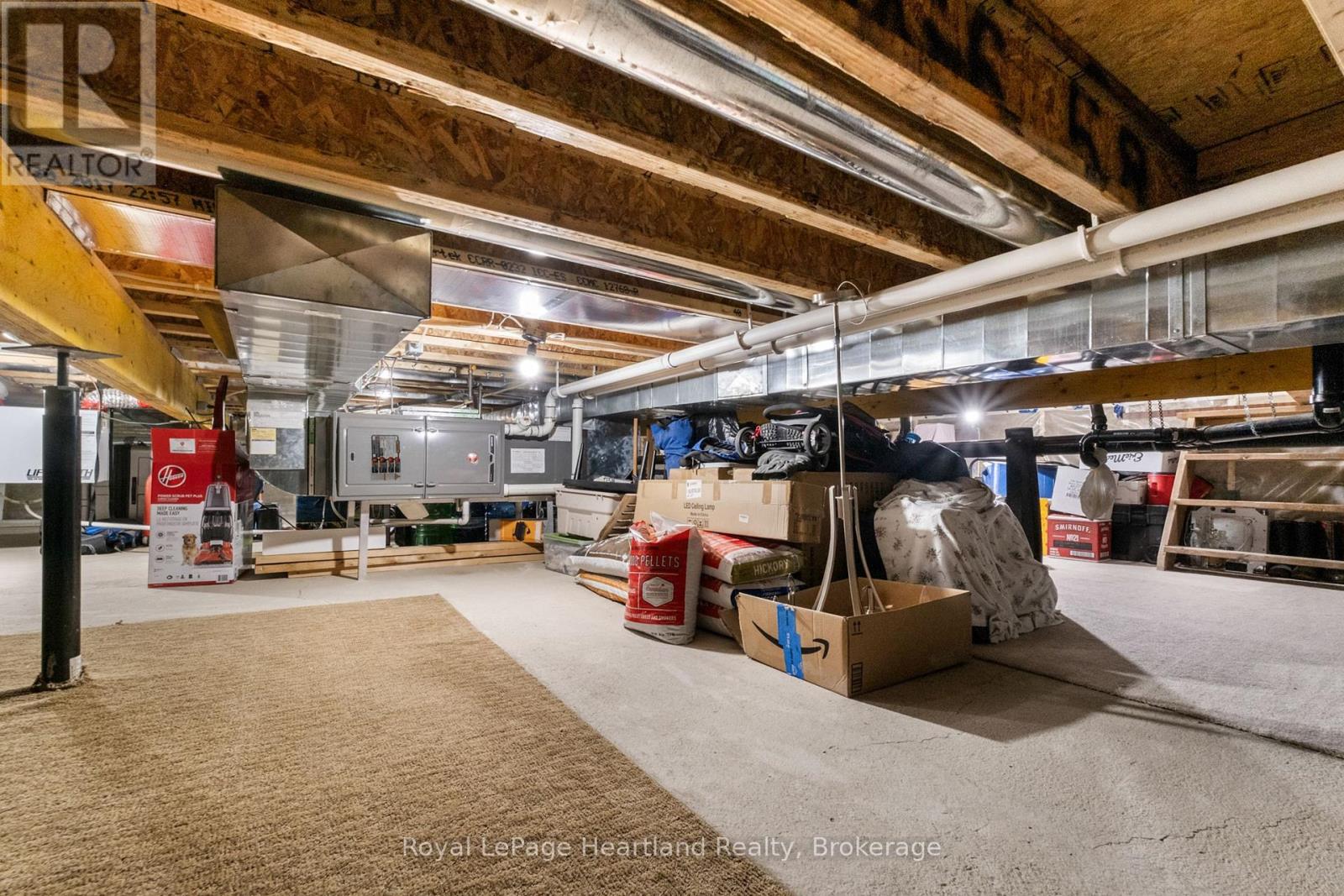 8 WINDWARD WAY N - Image 33