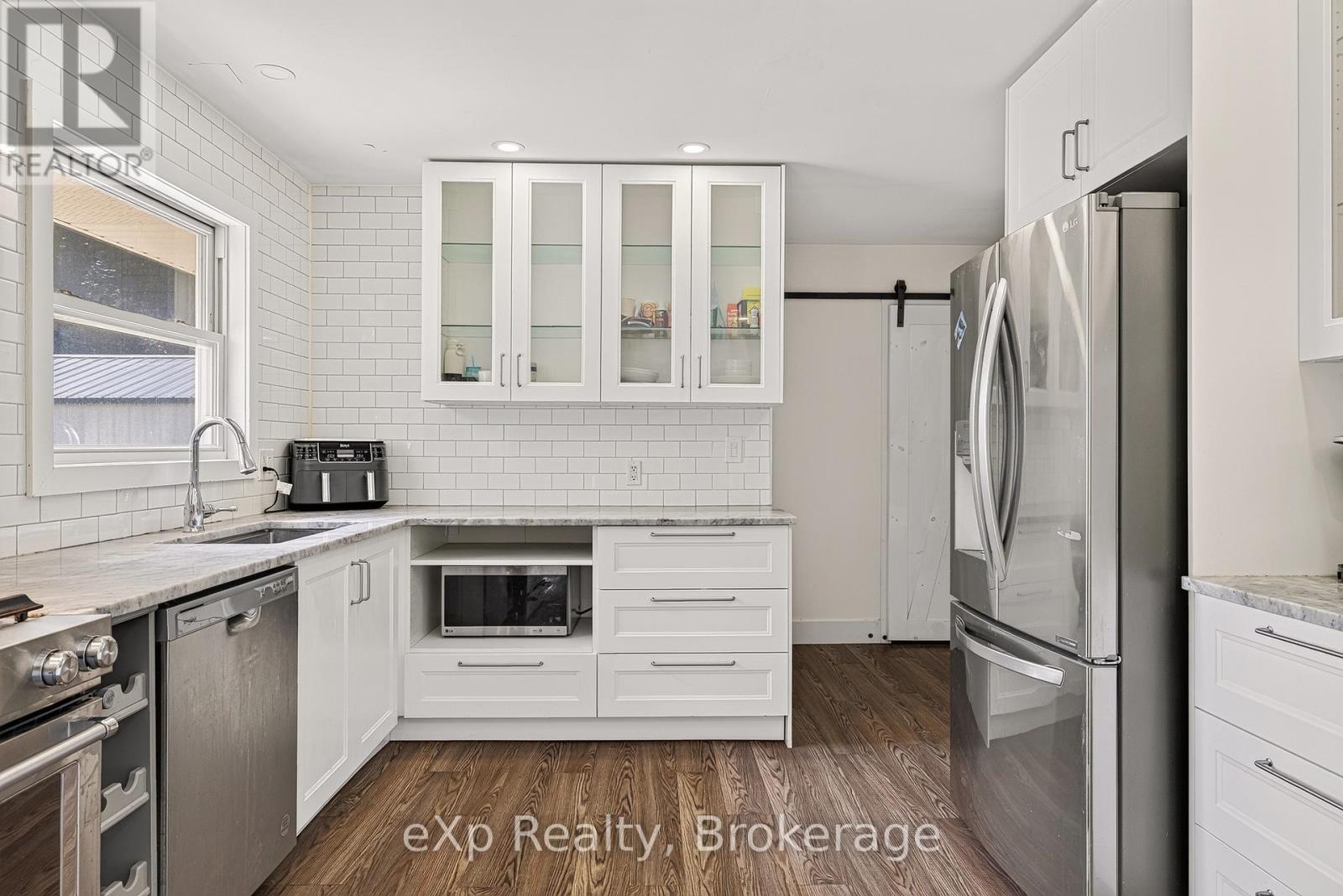 18 WILLOWDALE STREET - Image 10