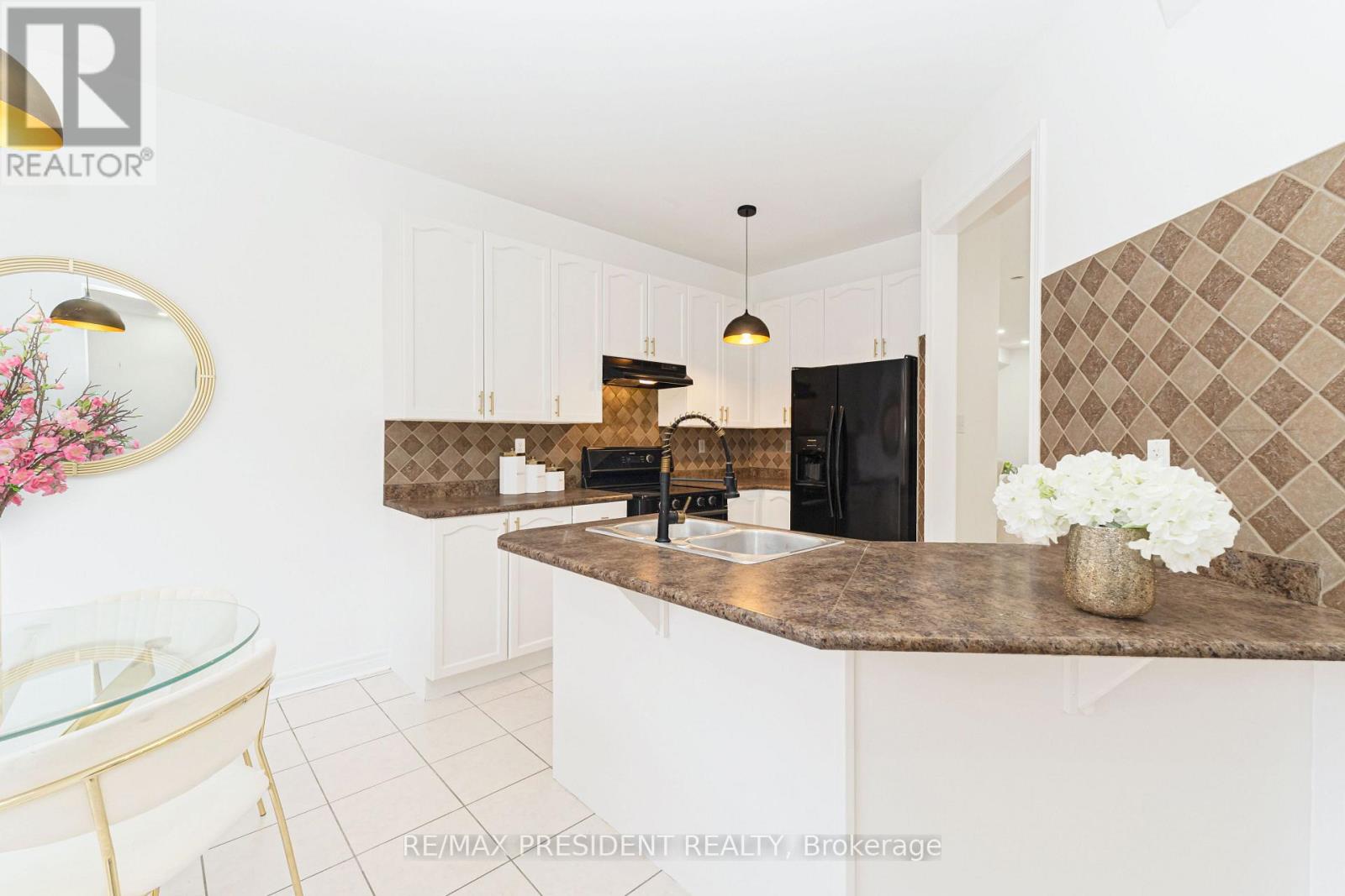 29 PRUDHOMME DRIVE - 13