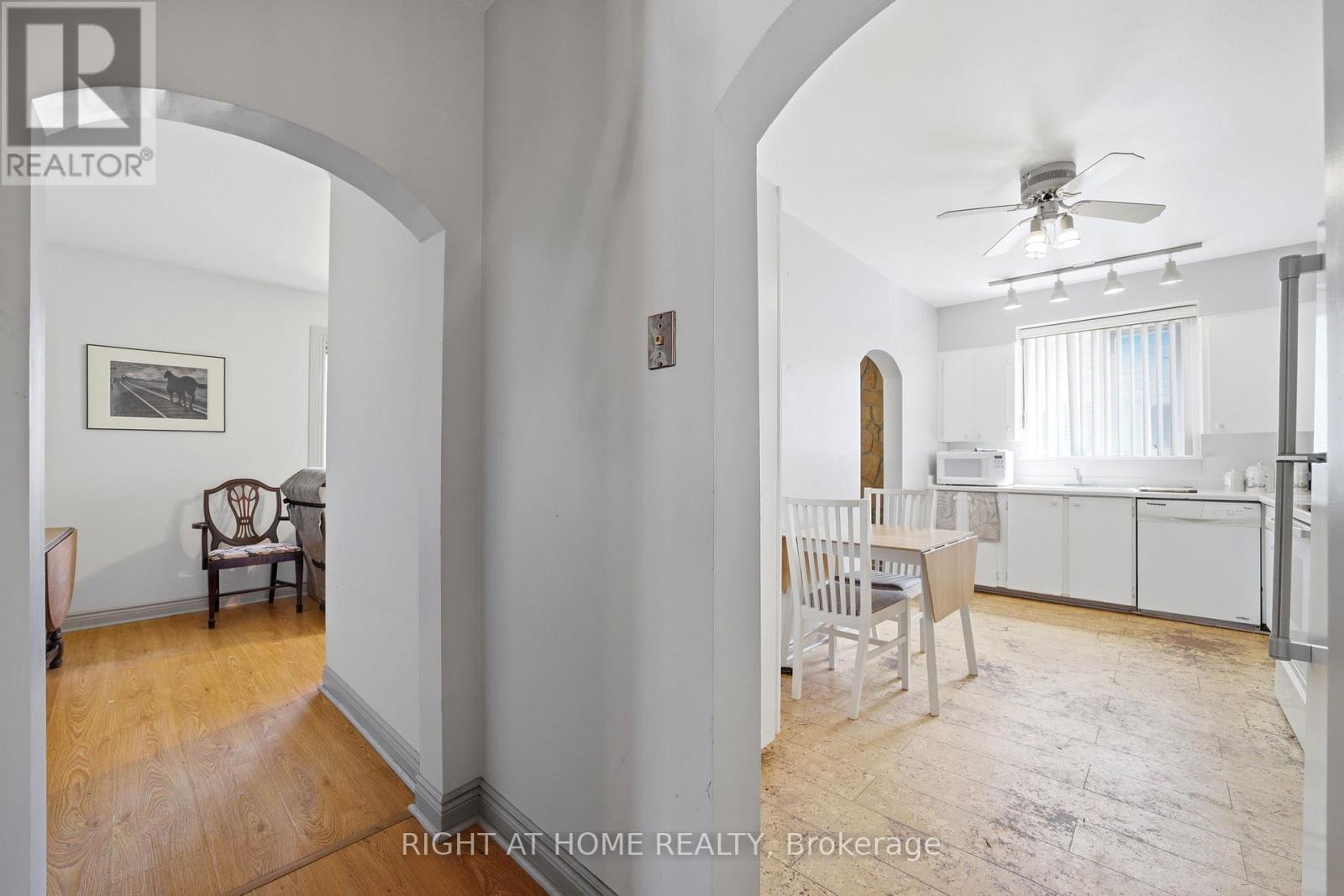 1290 STRATHY AVENUE - 5