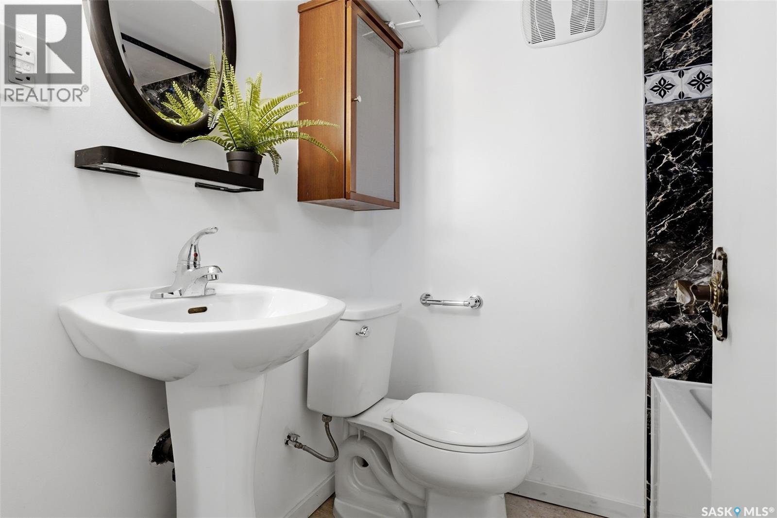721 College AVENUE - Image 38